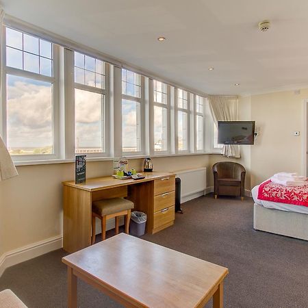 New Boston Guest Accommodation Fleetwood Eksteriør billede